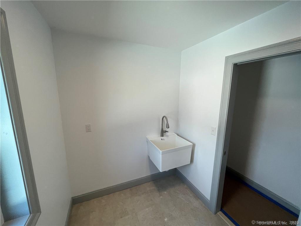 44 Brown Road East Haven CT 06512