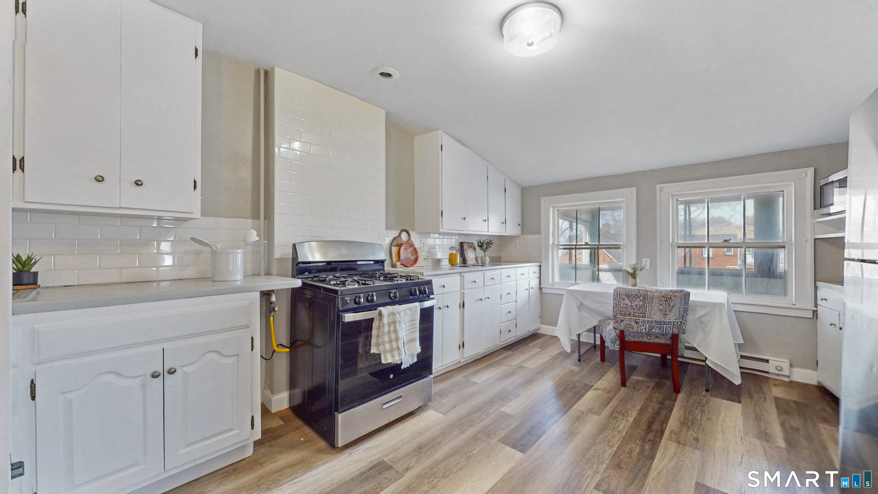 24 Madison Street Hartford CT 06106