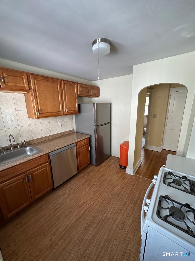 28 Hobbie Street Stamford CT 06902