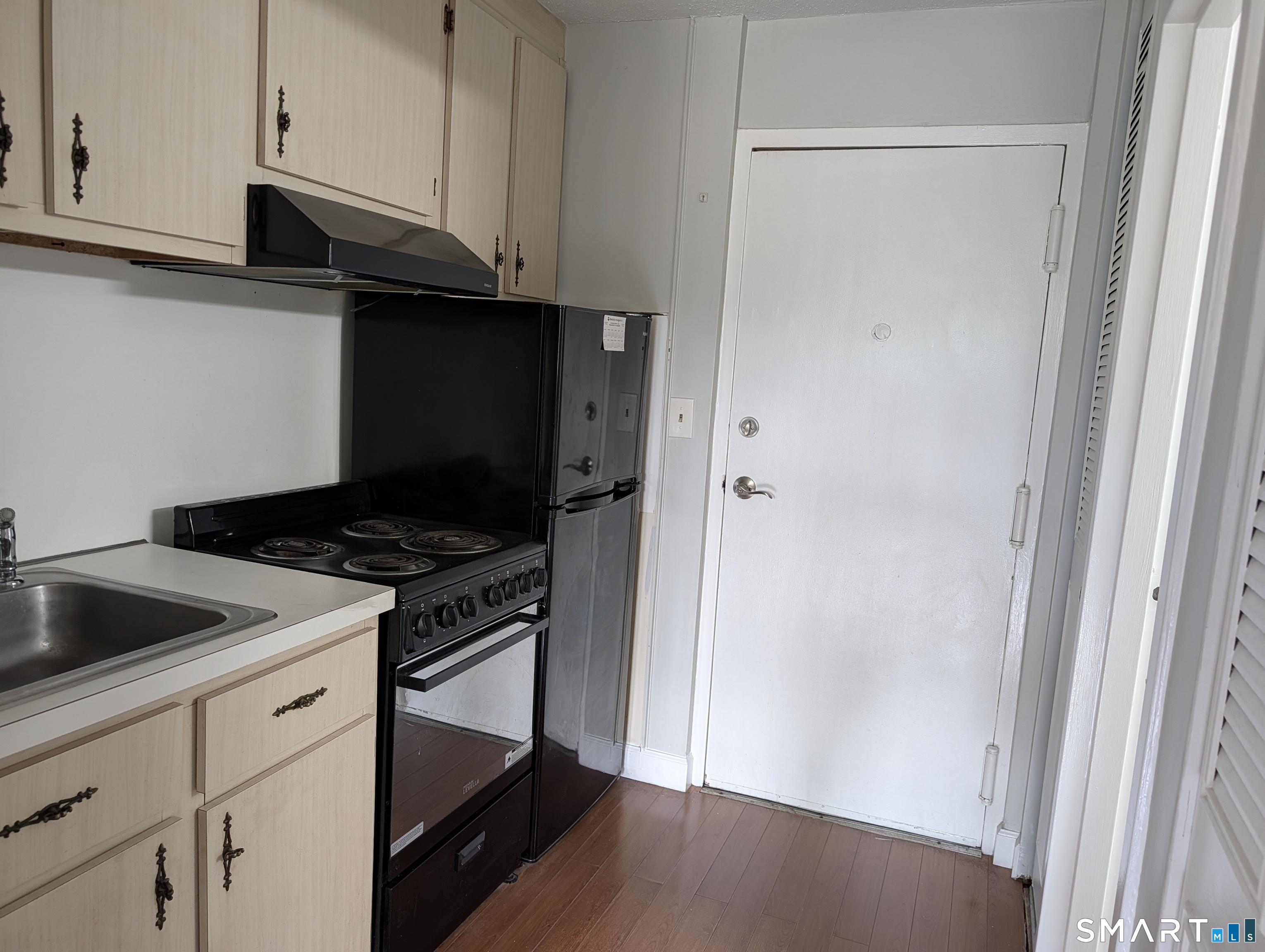25 Ellsworth Street Bridgeport CT 06605