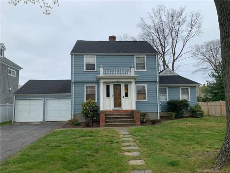 127 Smith Street Fairfield CT 06824
