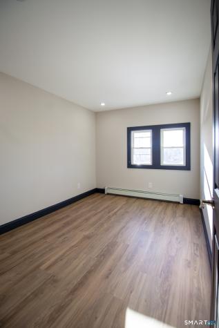 133 North Street Seymour CT 06483