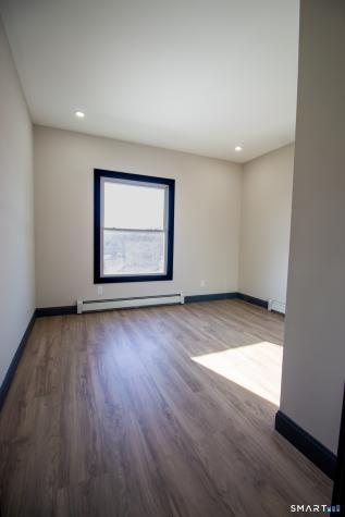 133 North Street Seymour CT 06483