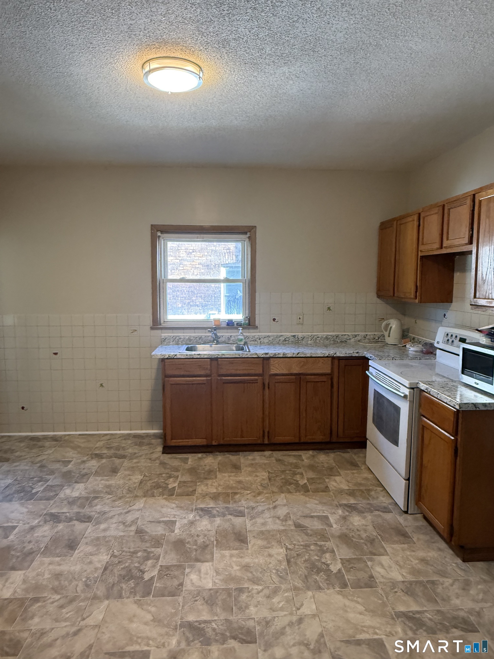 838-840 Capitol Avenue Hartford CT 06106