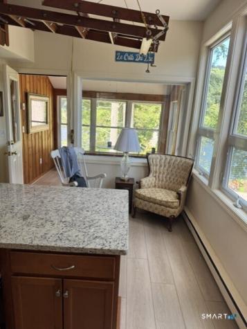 11 Mohawk Trail Newtown CT 06482