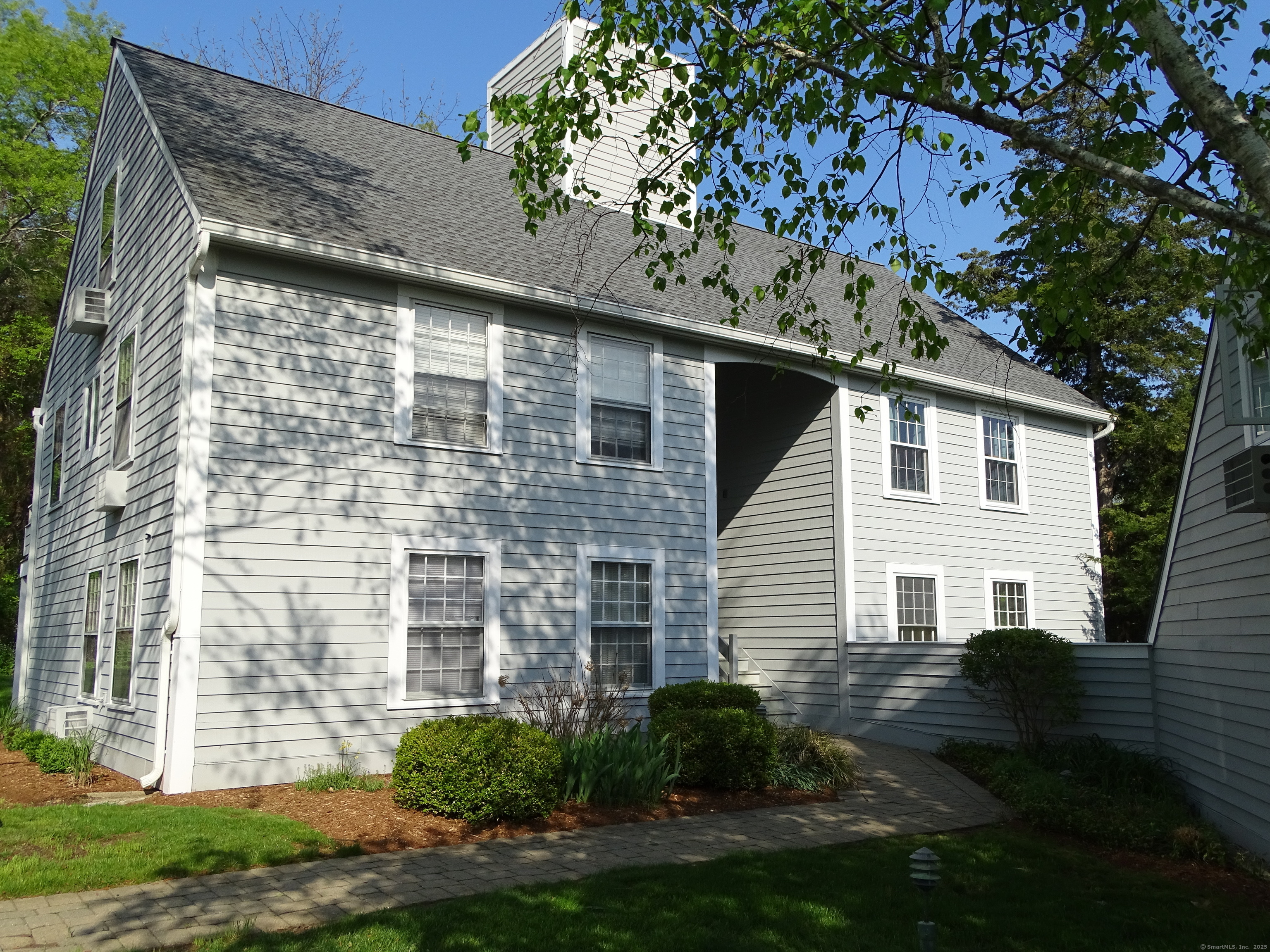 41 River Colony Guilford CT 06437