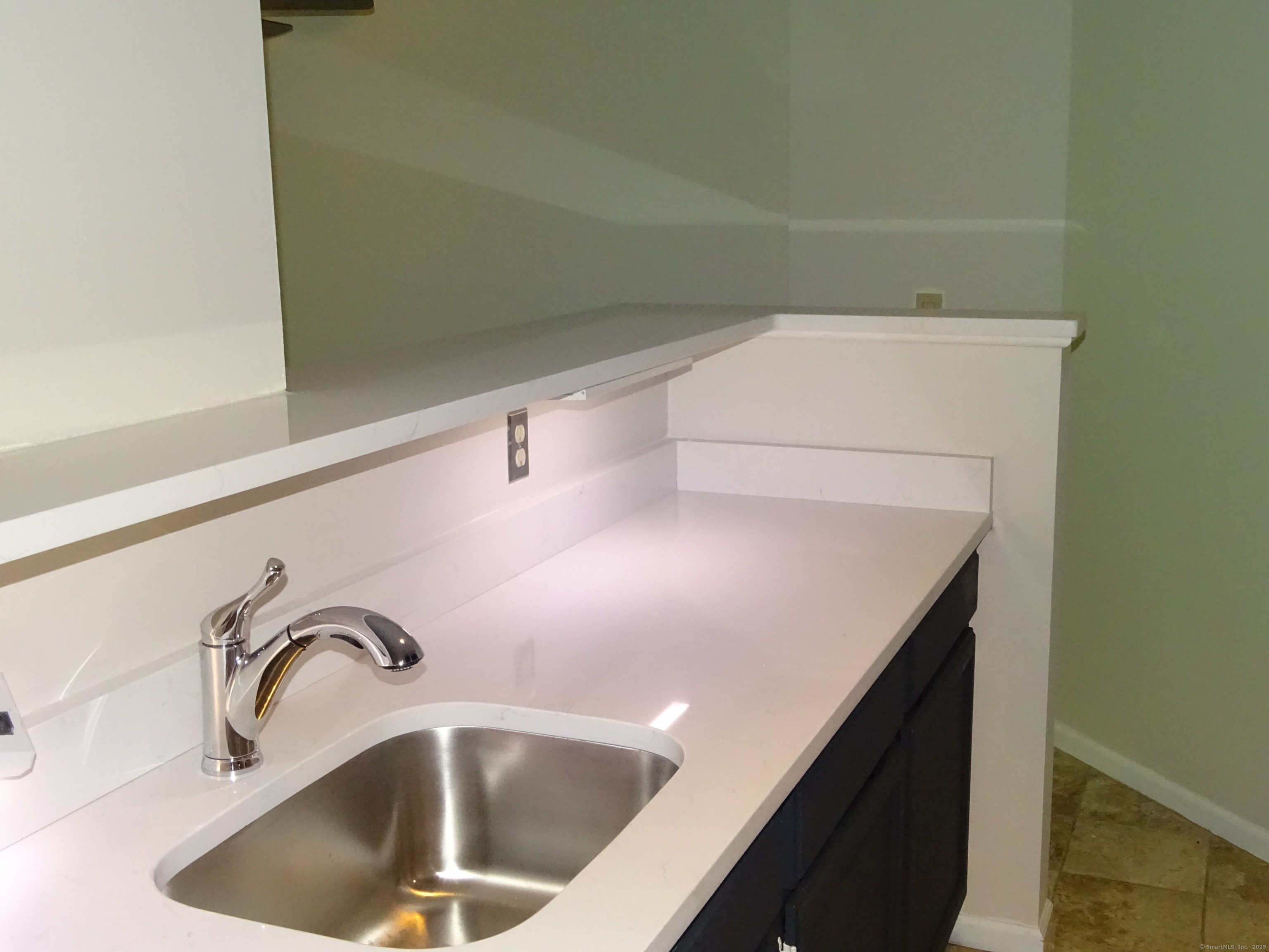 41 River Colony Guilford CT 06437