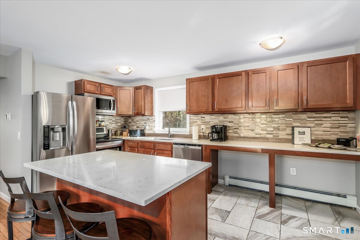 823 Candlewood Lake South Road New Milford CT 06776