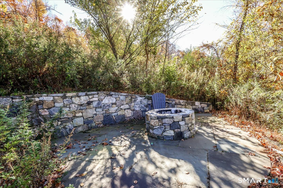 823 Candlewood Lake South Road New Milford CT 06776
