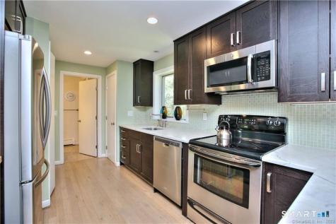 284 Lyons Plain Road Weston CT 06883