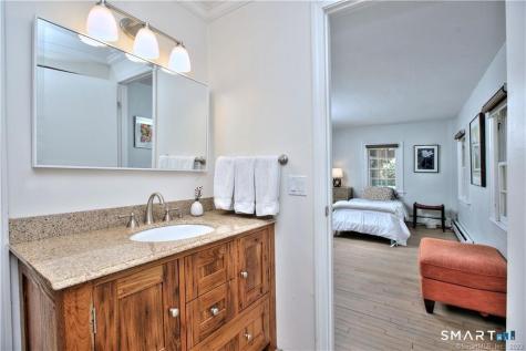 284 Lyons Plain Road Weston CT 06883