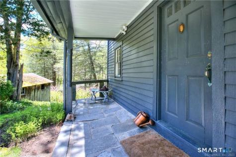 284 Lyons Plain Road Weston CT 06883