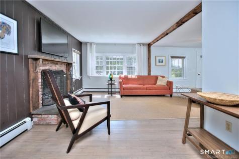 284 Lyons Plain Road Weston CT 06883