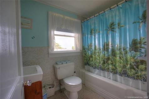 9 Skipper Street Stonington CT 06378