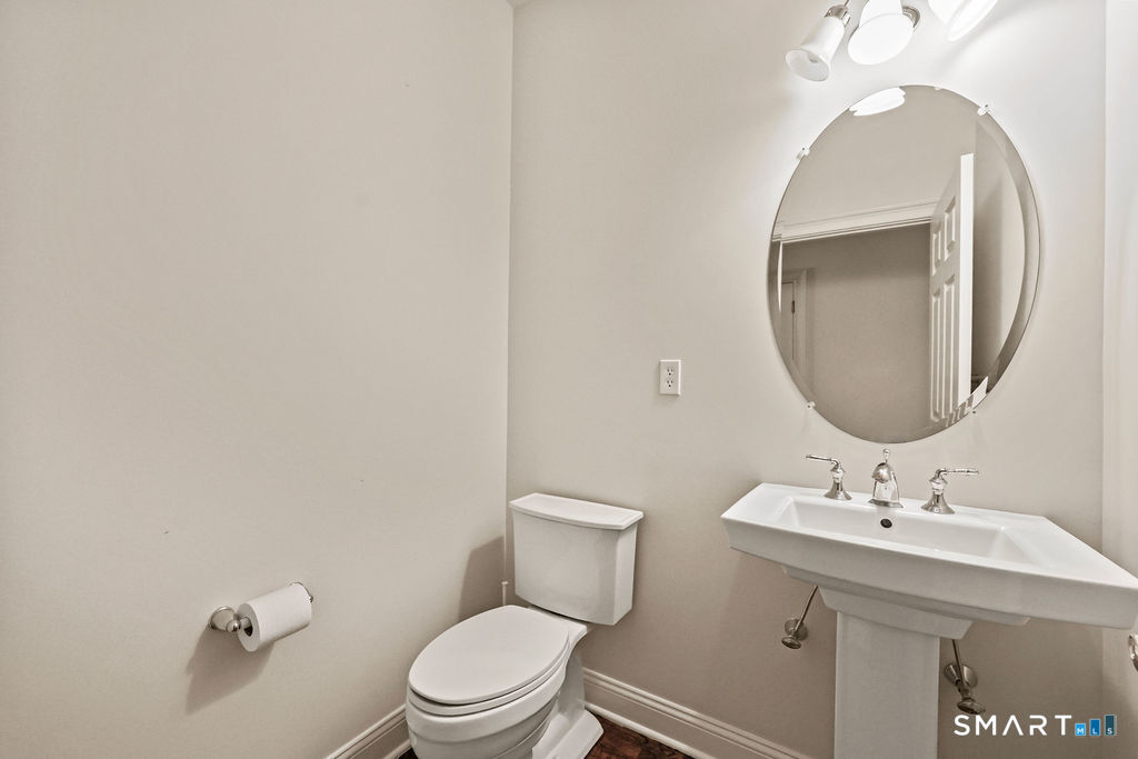 41 Park Place Circle West Hartford CT 06110
