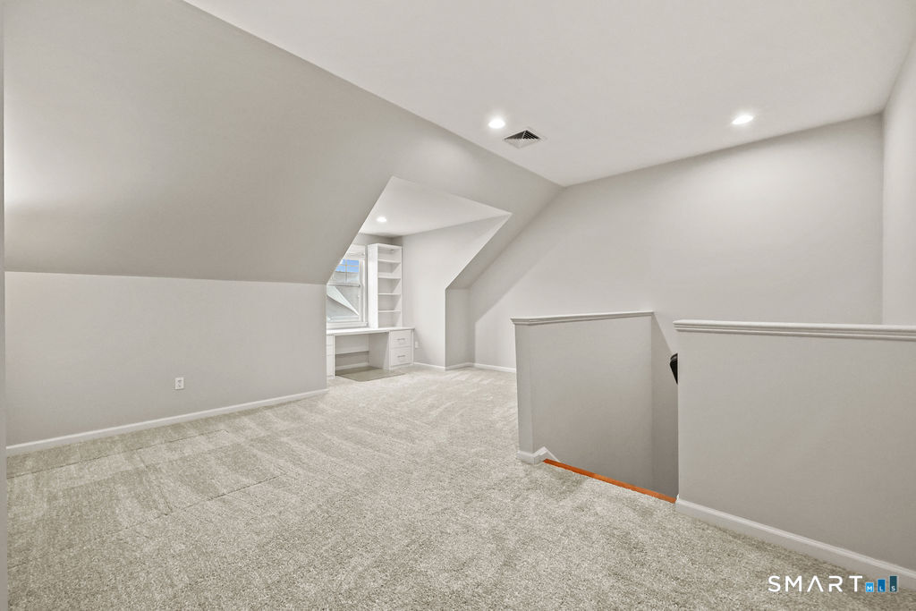 41 Park Place Circle West Hartford CT 06110