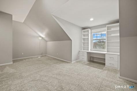 41 Park Place Circle West Hartford CT 06110