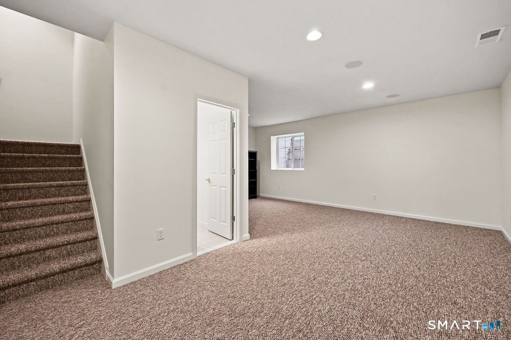 41 Park Place Circle West Hartford CT 06110