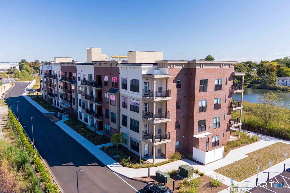 219 Ash Creek Boulevard Fairfield CT 06824