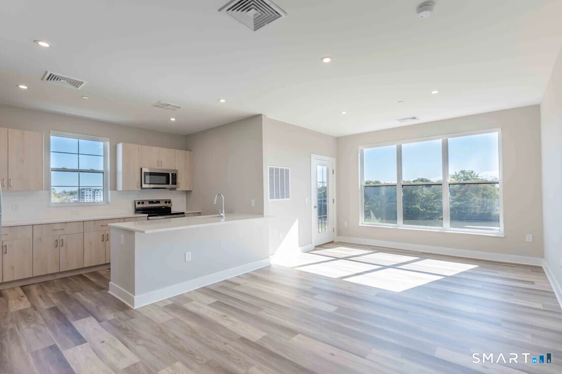219 Ash Creek Boulevard Fairfield CT 06824