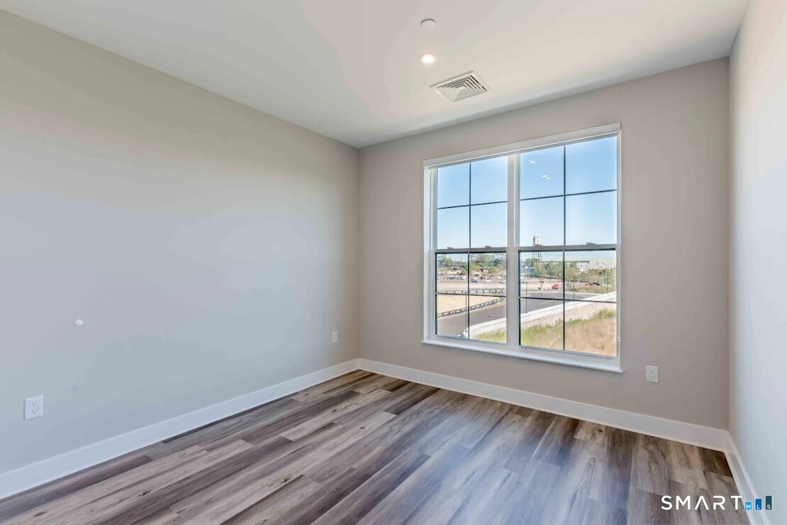 219 Ash Creek Boulevard Fairfield CT 06824