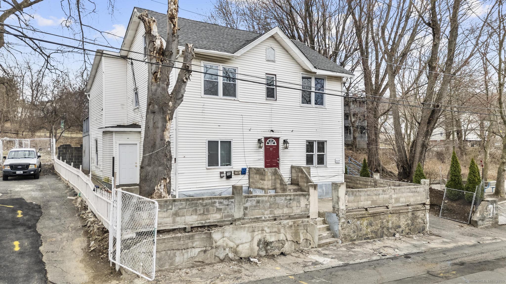 71 River Street Waterbury CT 06706