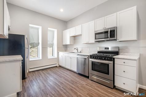 300-302 Soundview Avenue Fairfield CT 06825