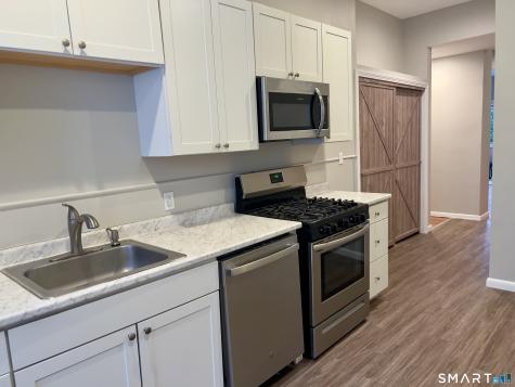300-302 Soundview Avenue Fairfield CT 06825