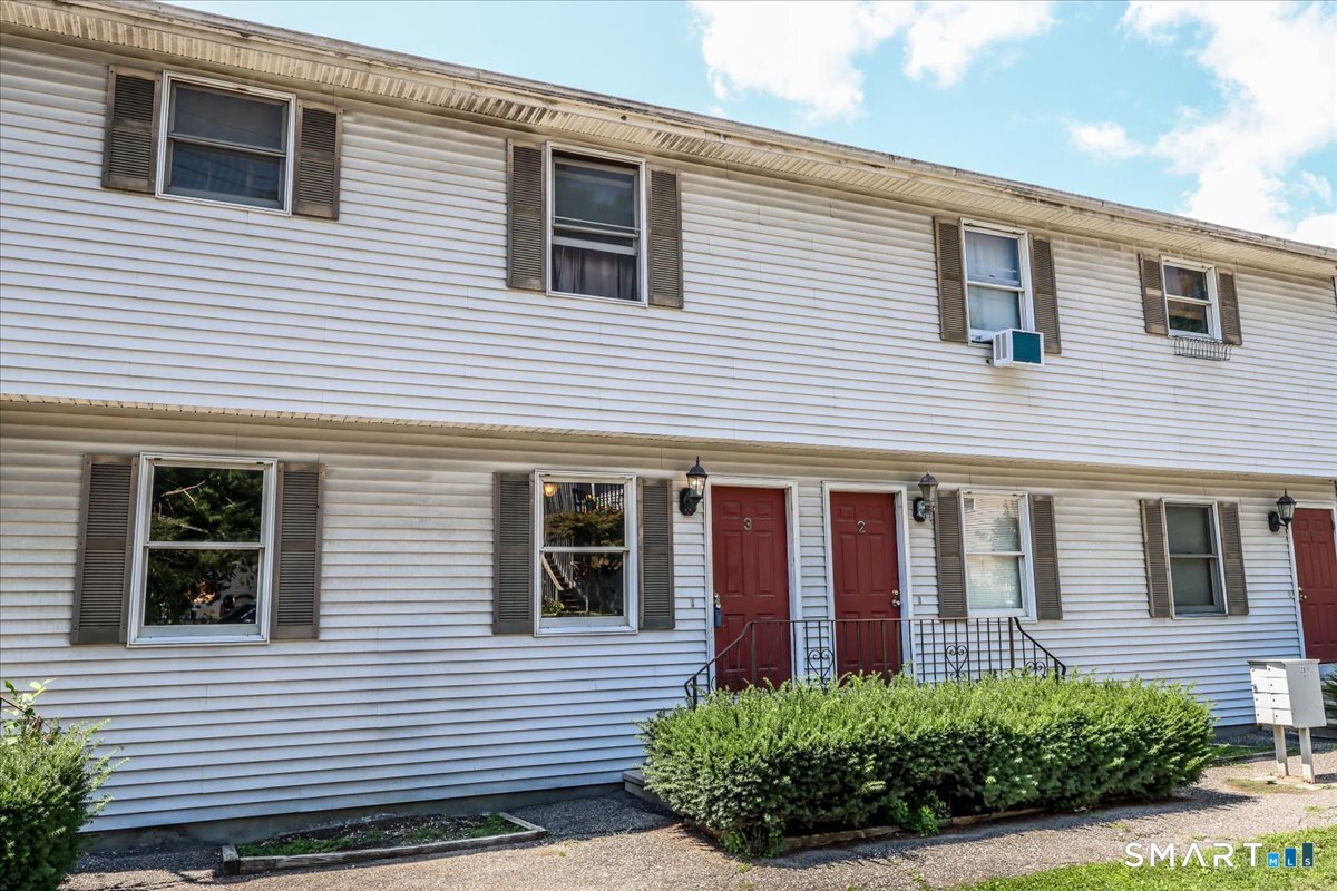 28 Middle Street New Milford CT 06776