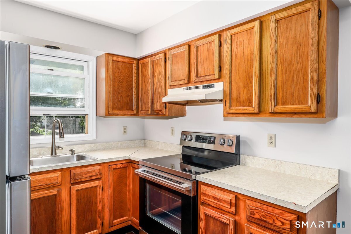28 Middle Street New Milford CT 06776