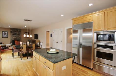 37 West Rock Trail Stamford CT 06902