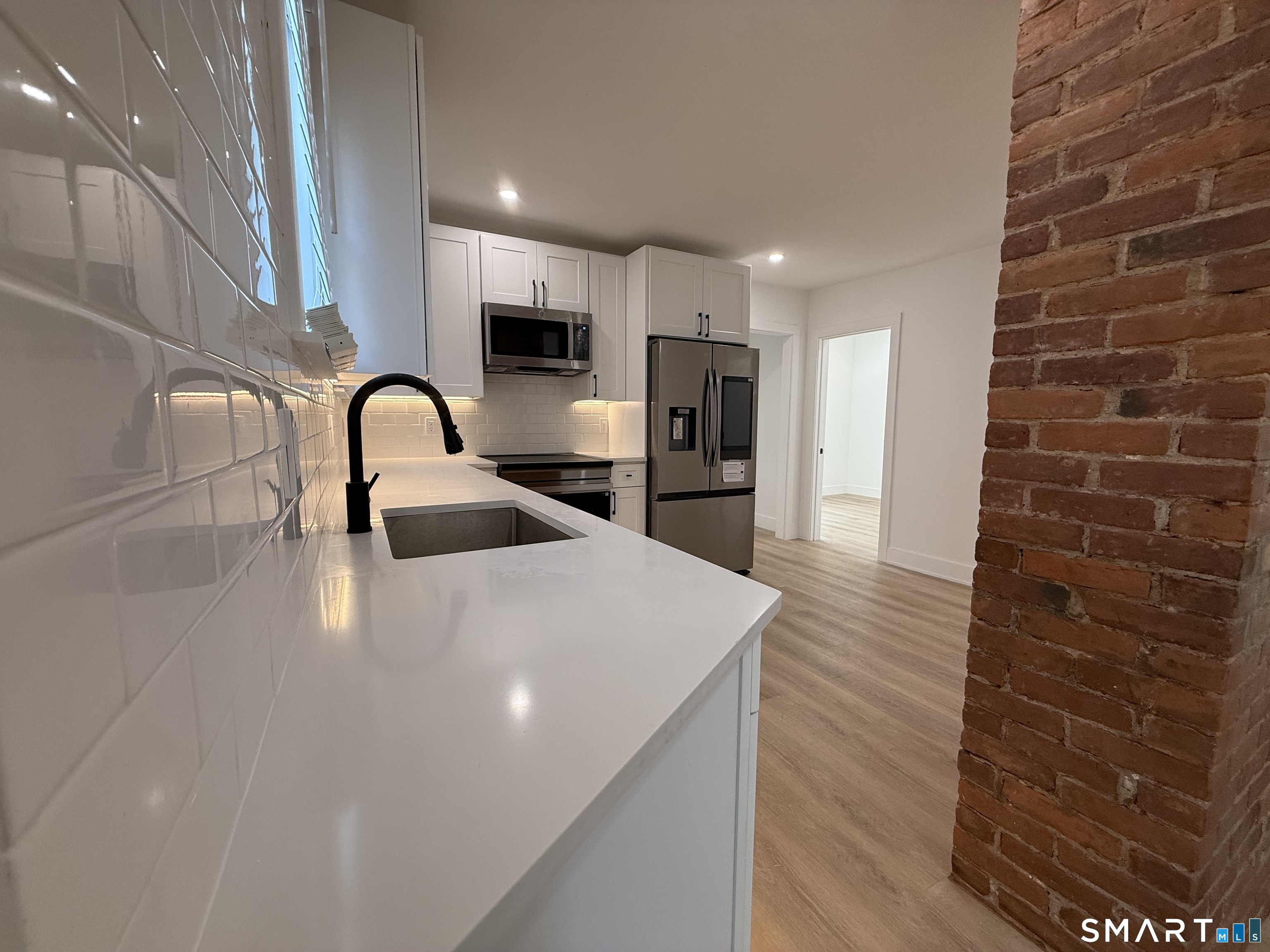 21-23 Elliott Street Hartford CT 06114