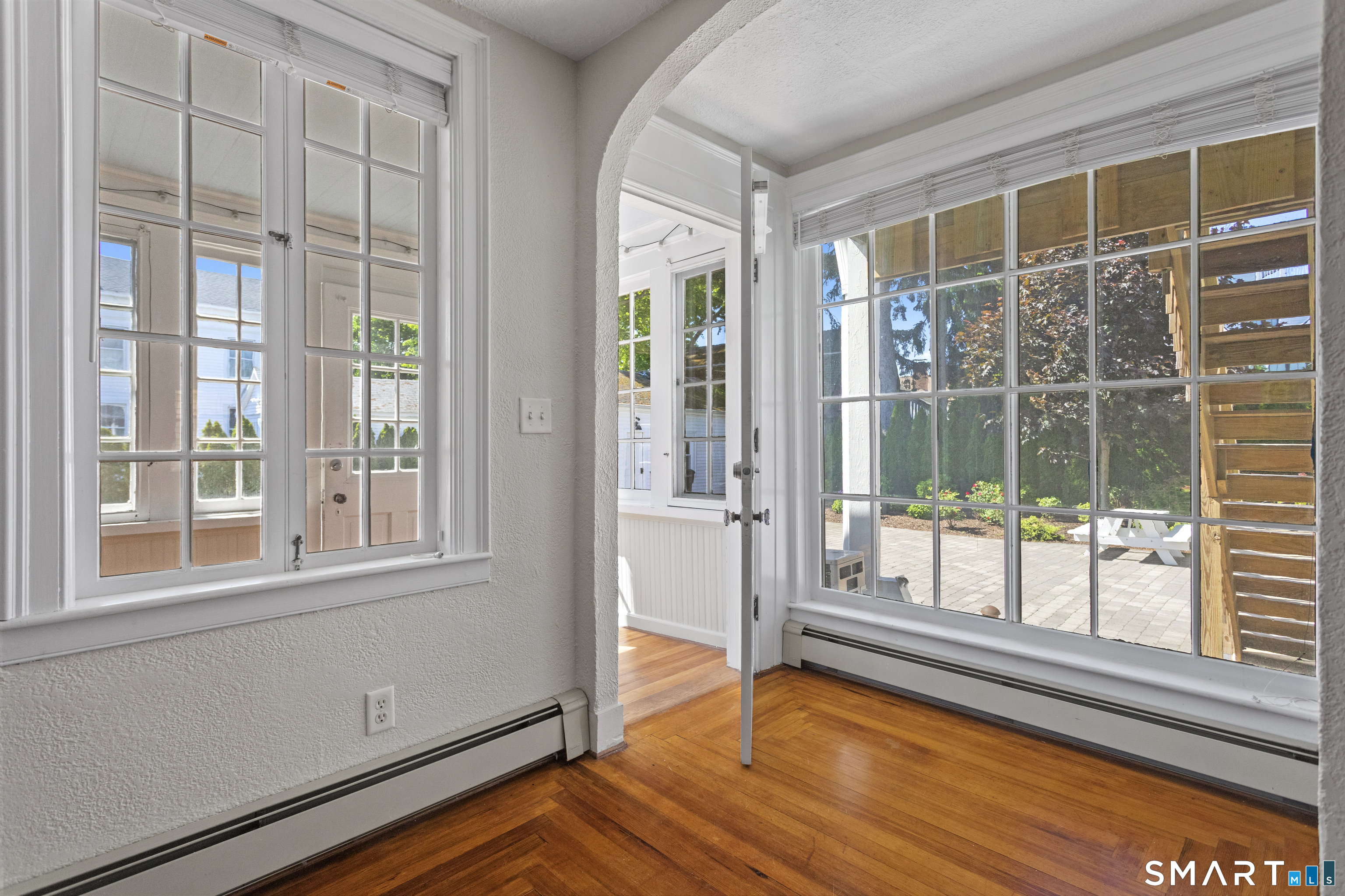 6 Church St (Mystic) Stonington CT 06378