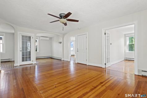6 Church St (Mystic) Stonington CT 06378