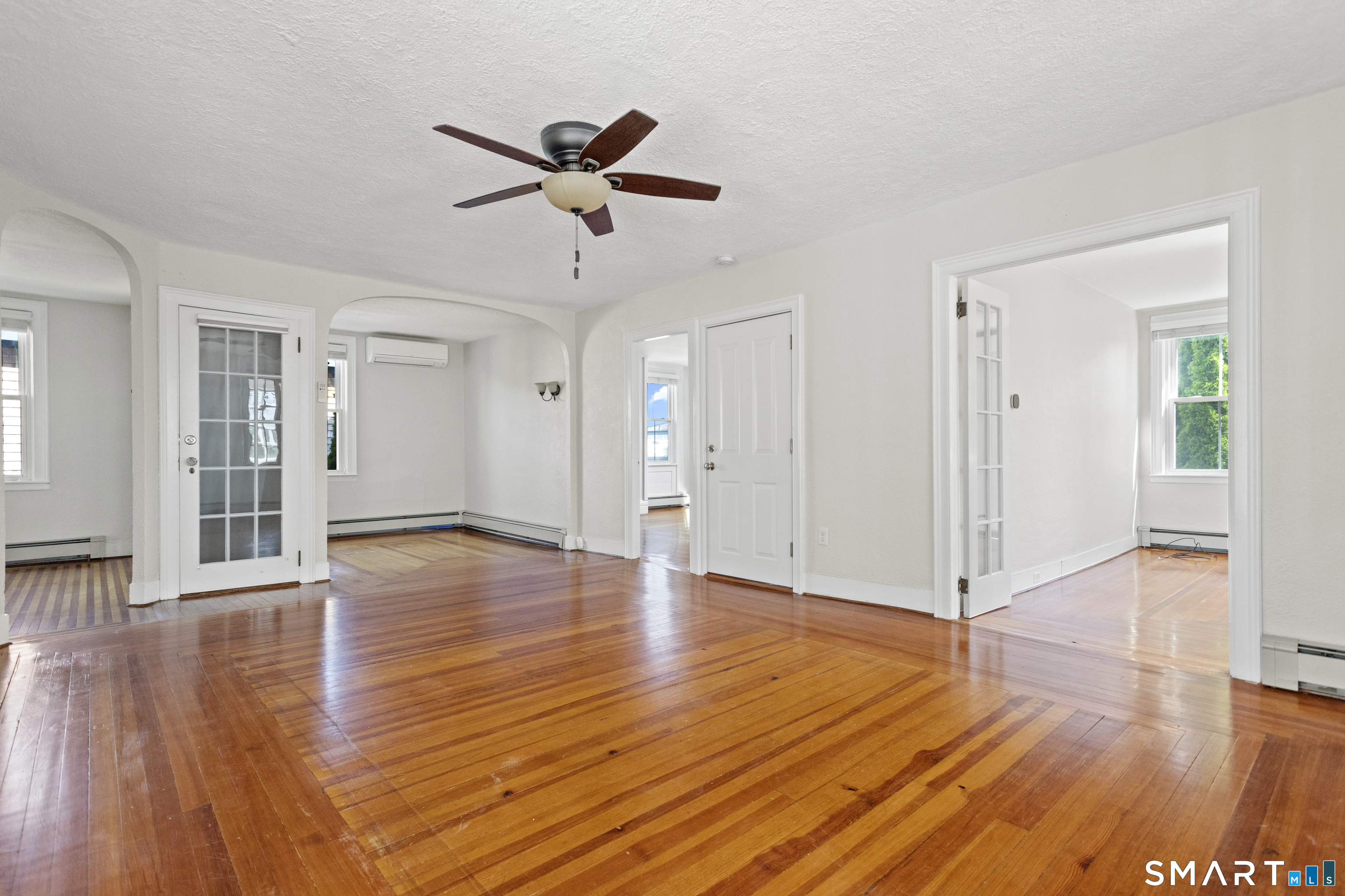 6 Church St (Mystic) Stonington CT 06378