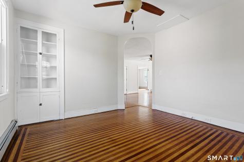 6 Church St (Mystic) Stonington CT 06378