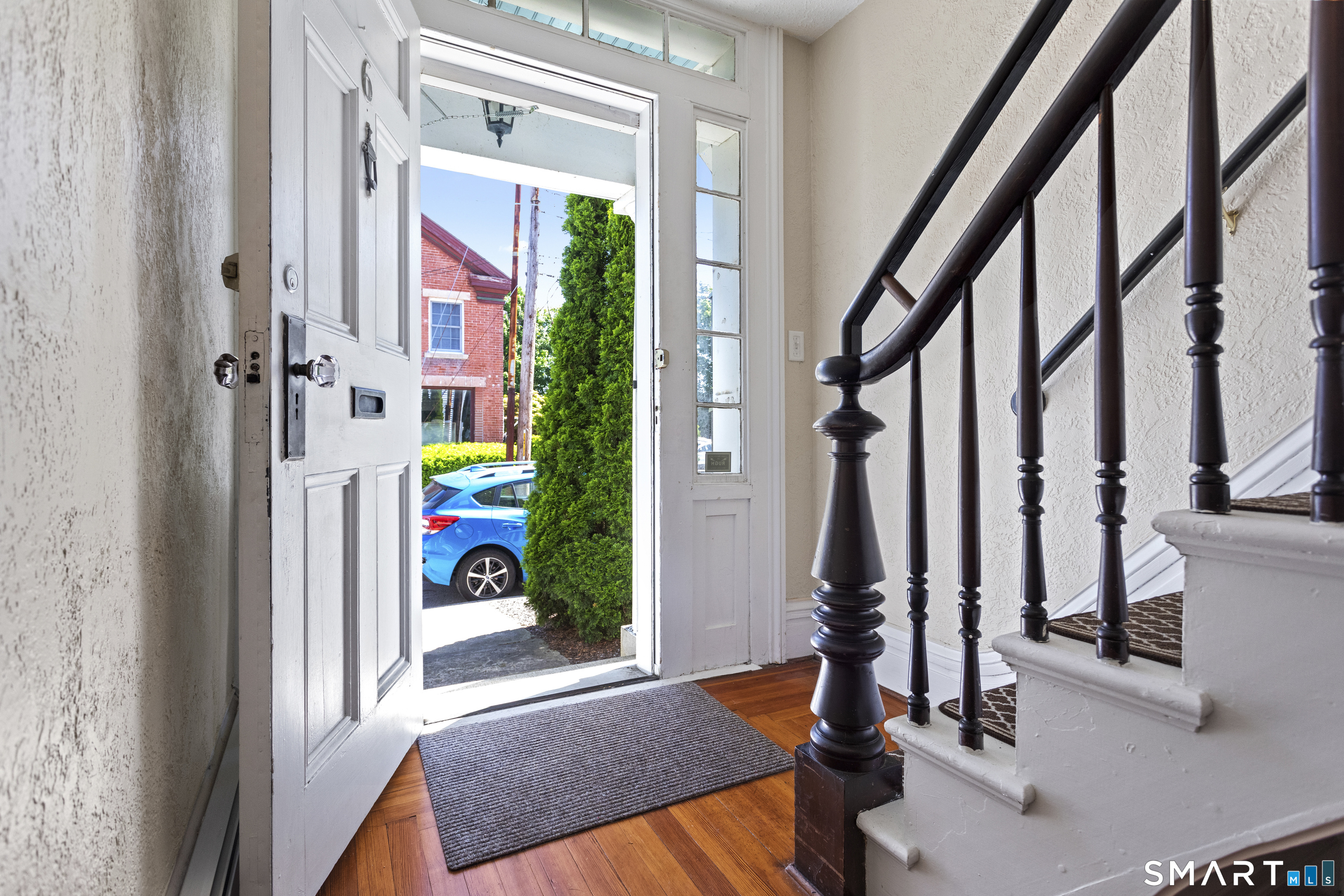 6 Church St (Mystic) Stonington CT 06378