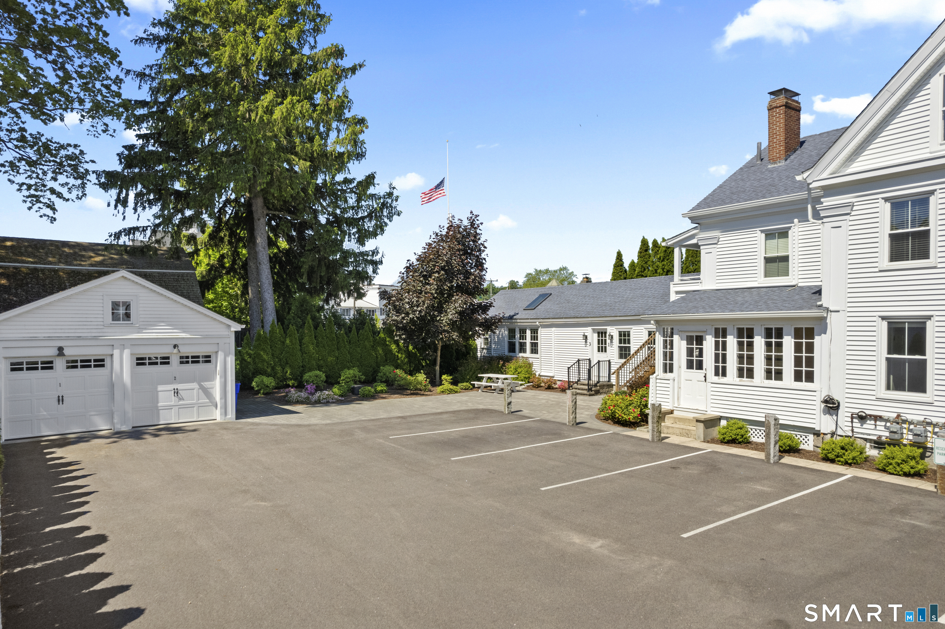 6 Church St (Mystic) Stonington CT 06378