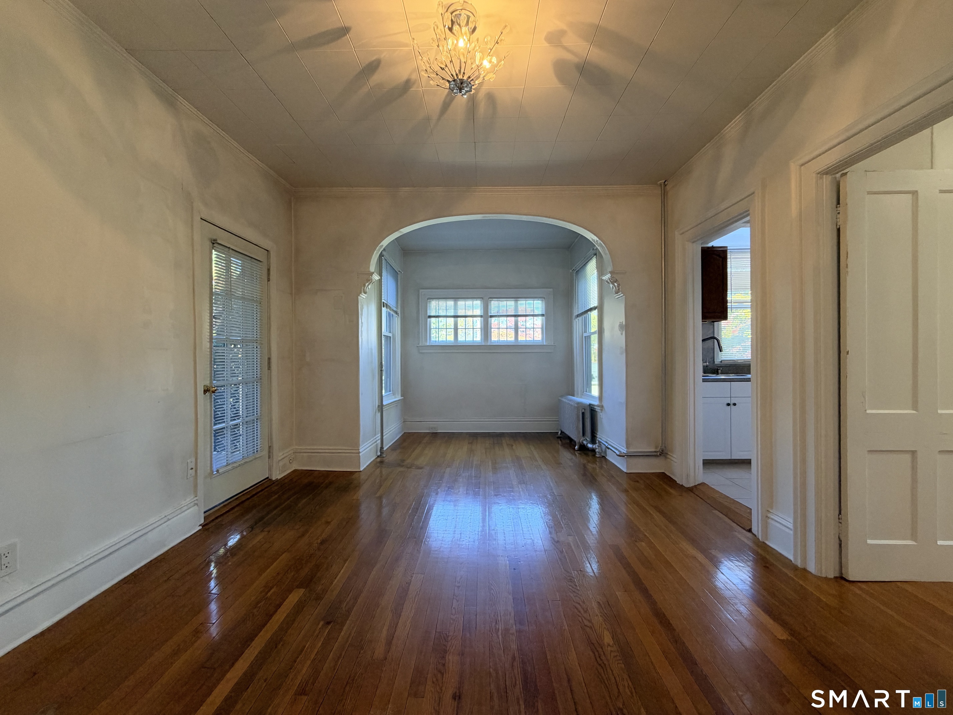 883 Montauk Avenue New London CT 06320