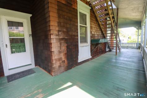 883 Montauk Avenue New London CT 06320