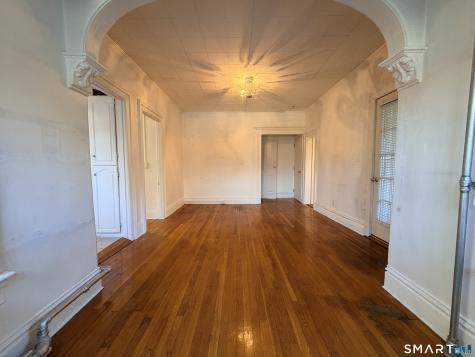 883 Montauk Avenue New London CT 06320