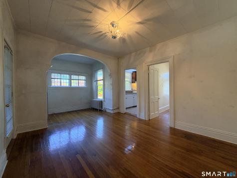 883 Montauk Avenue New London CT 06320