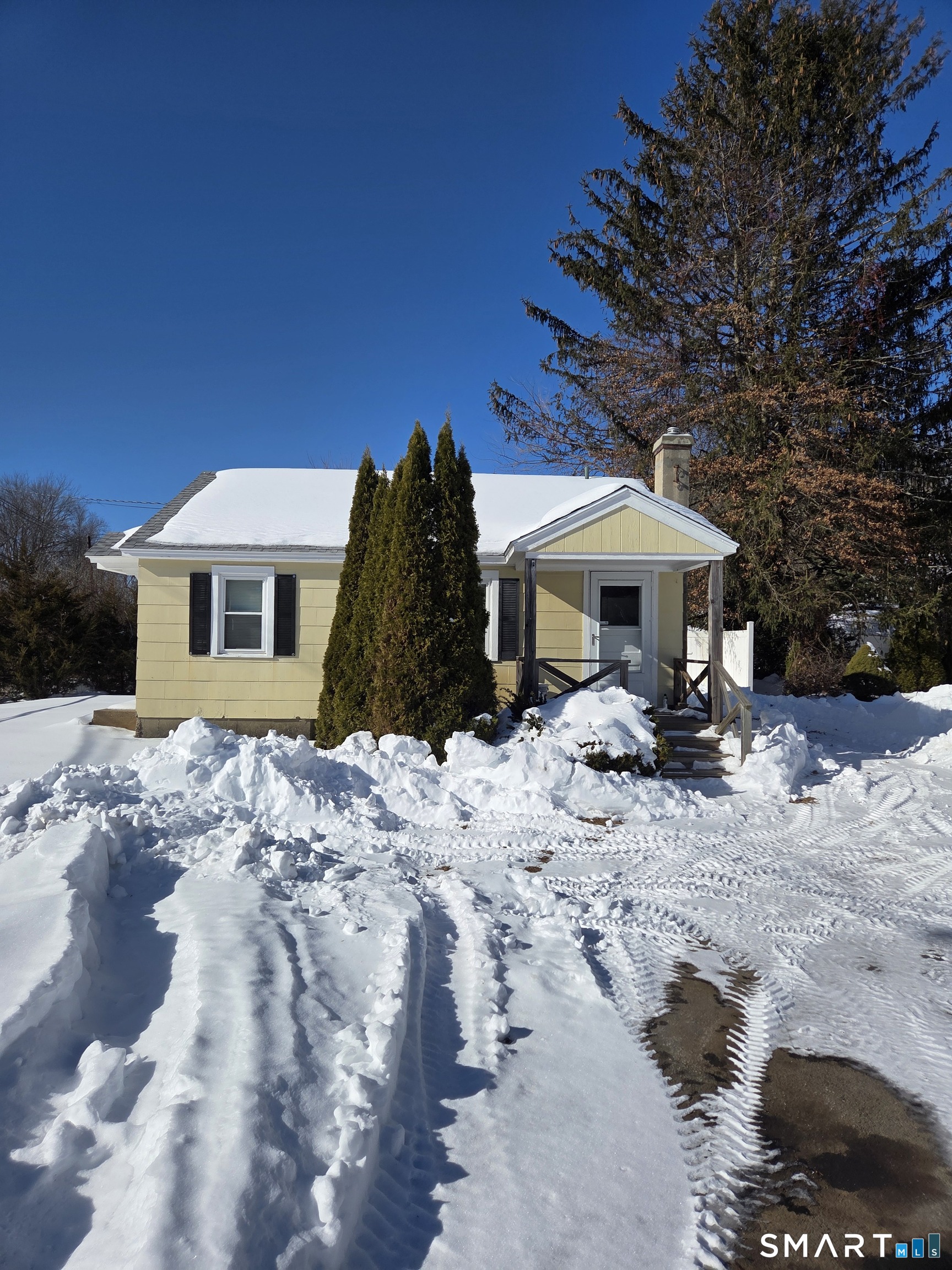 1372 New Haven Road Naugatuck CT 06770