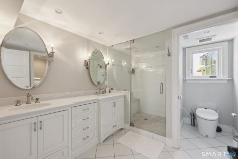 19 Middle Beach Road Madison CT 06443