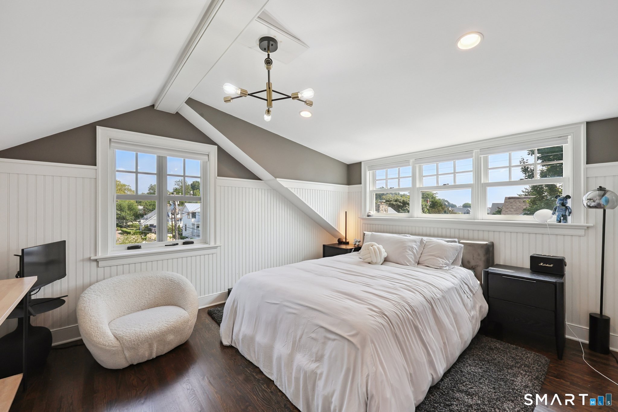 19 Middle Beach Road Madison CT 06443