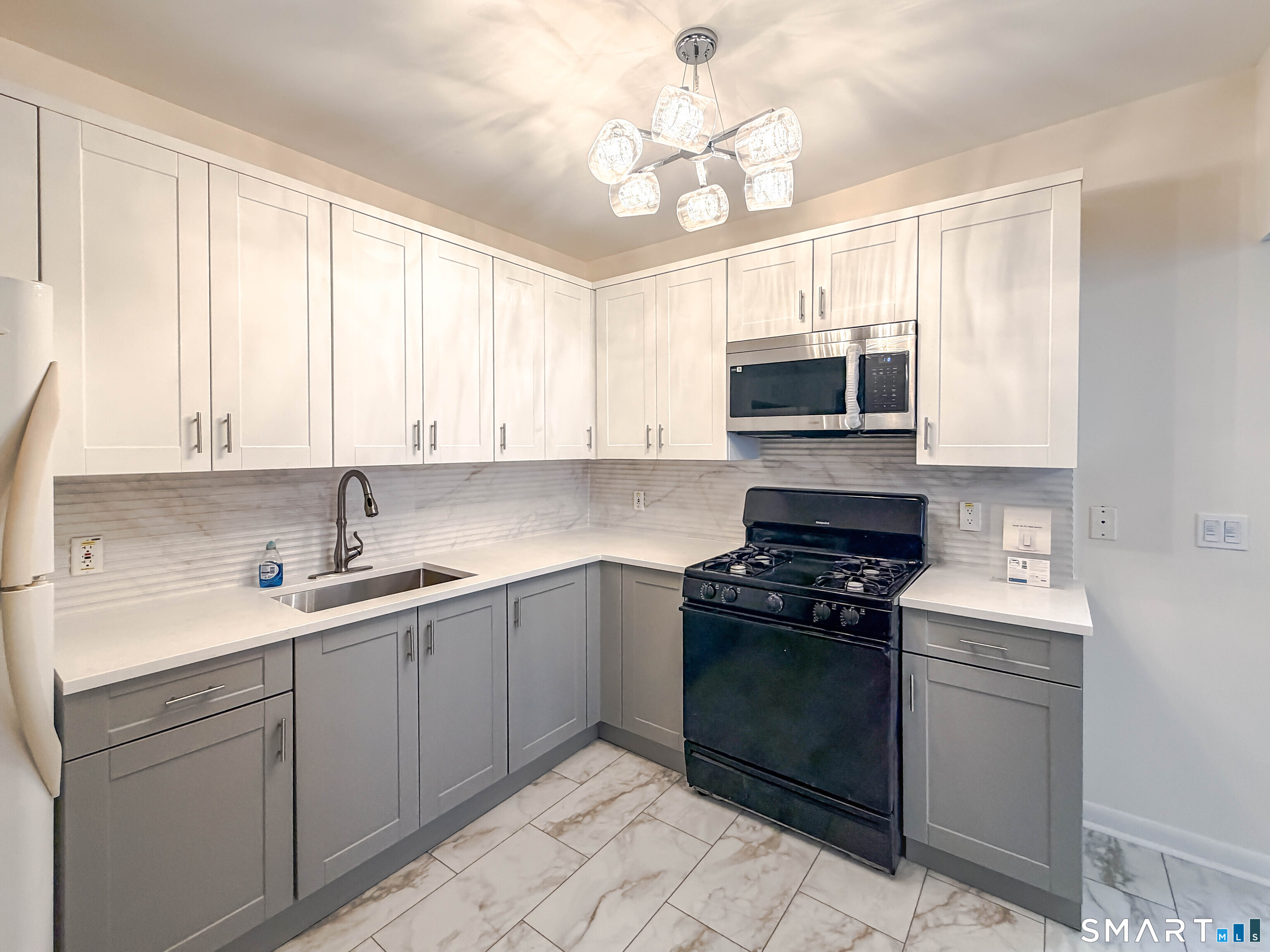 41-43 Cottage Street Bridgeport CT 06605