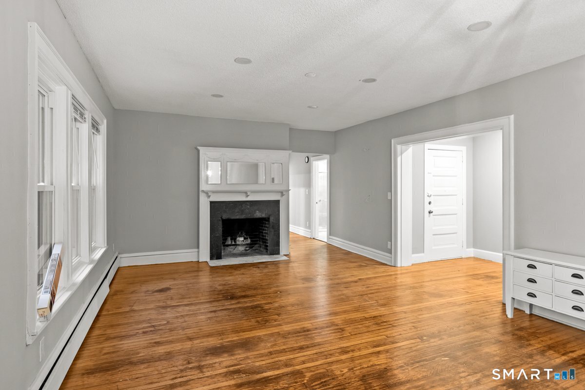 24 Park Terrace Hartford CT 06106