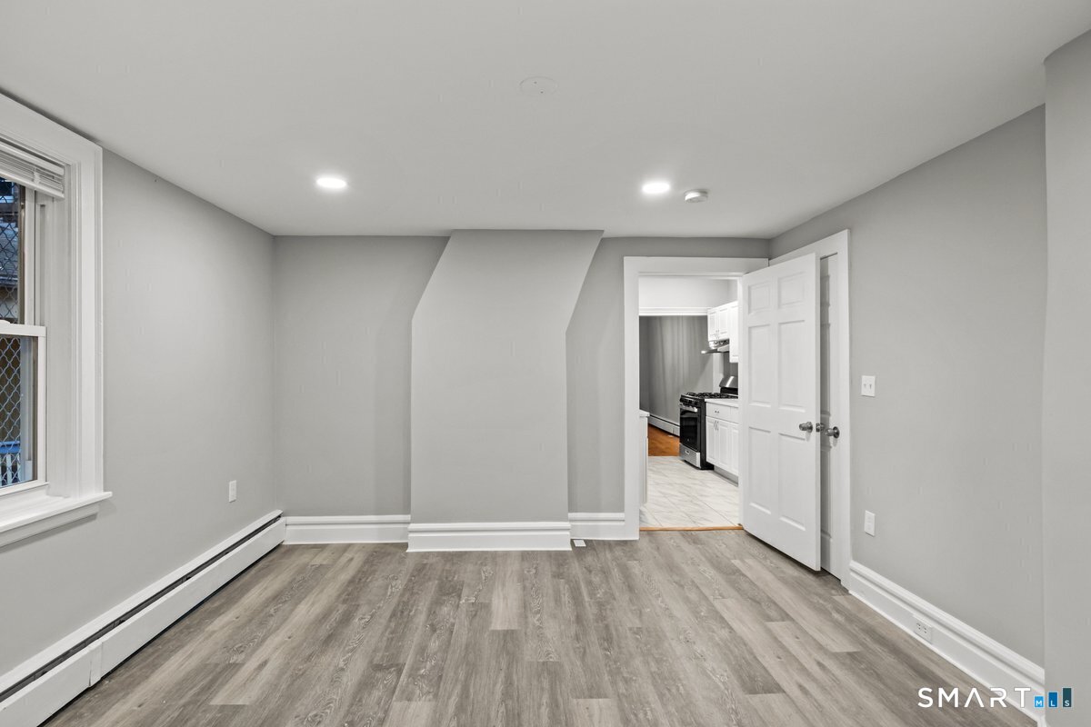 24 Park Terrace Hartford CT 06106