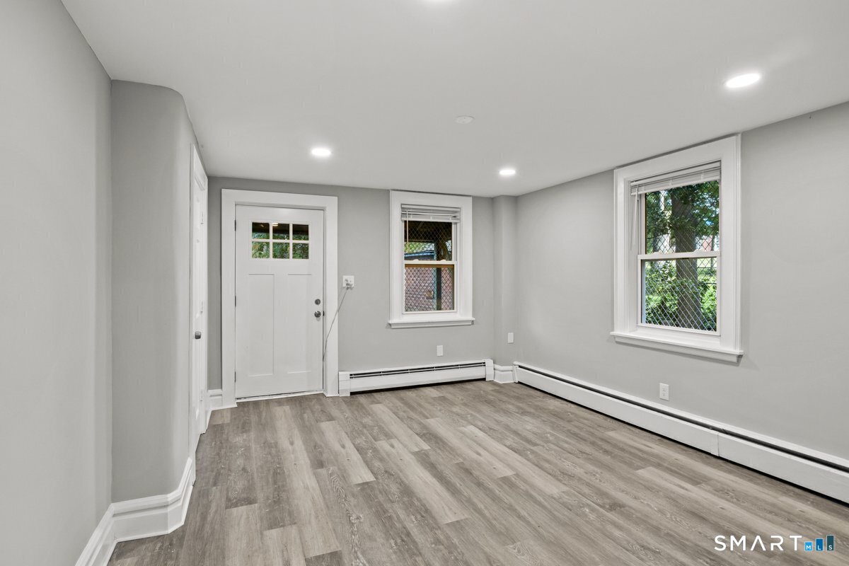 24 Park Terrace Hartford CT 06106