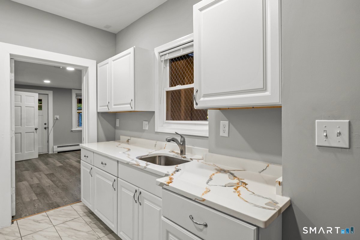 24 Park Terrace Hartford CT 06106